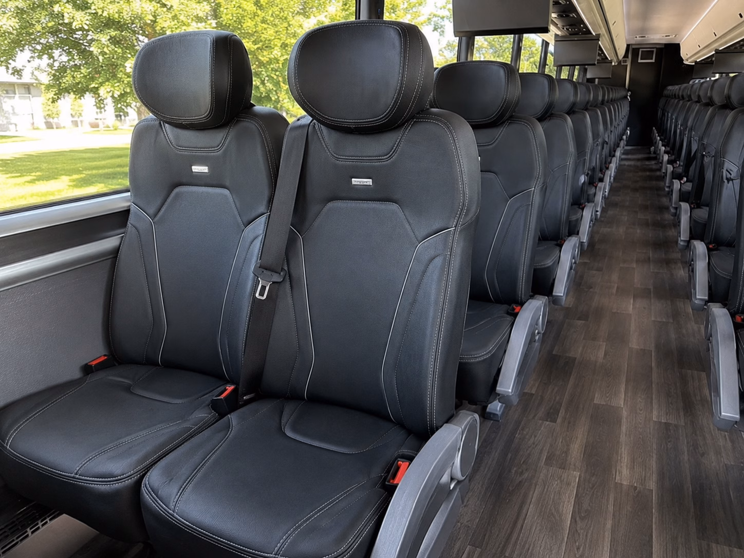 charter bus rentals shuttle services at charles m schulz sonoma county airport sts